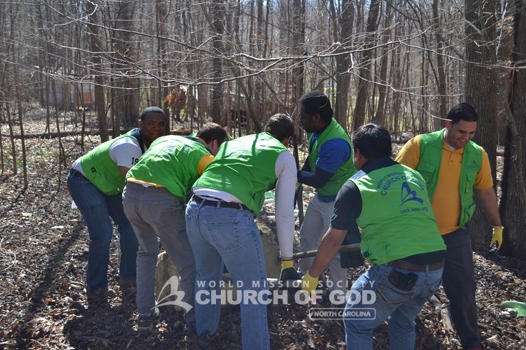 World Mission Society Church of God, wmscog, NC, North Carolina, cleanup, environment, trash, garbage, pollution, litter, volunteerism, volunteer, sparger road, eno river, keep durham beautiful